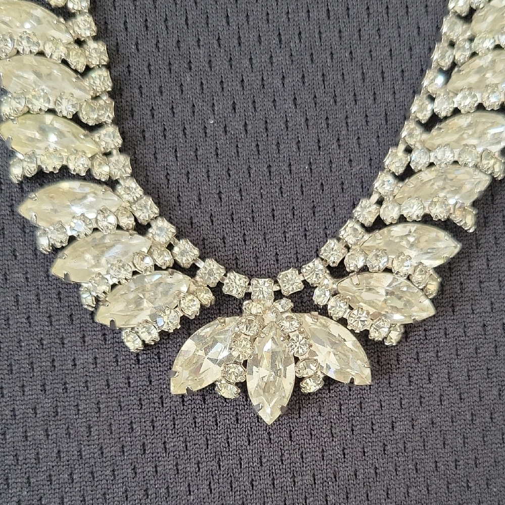Regency Vintage Crystal Rhinestone Necklace - Picture 6 of 9